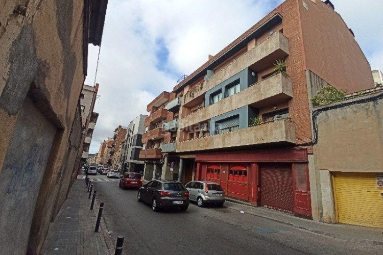 Piso local en Ca n'Aurell Terrassa