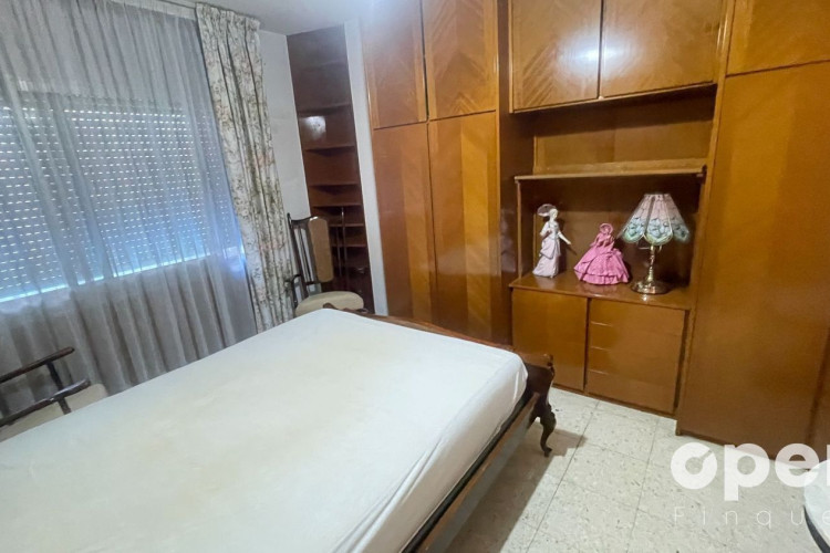 Francesc Maciu00E0, Sant Pere Nord