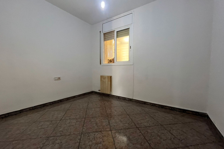 Carrer del Besu00F2s, Les Arenes - La Gru00EDpia  Can Montllor