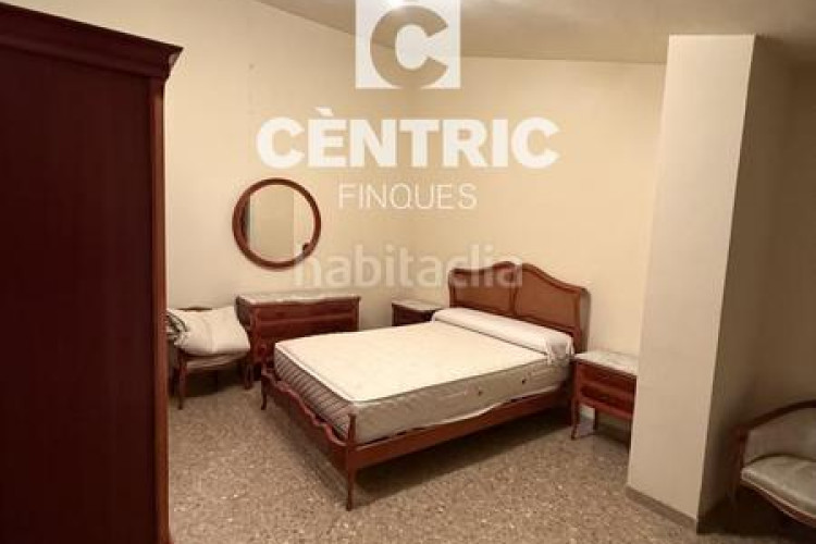 Dúplex ático dúplex en venta con 4 habitaciones estudio en Terrassa