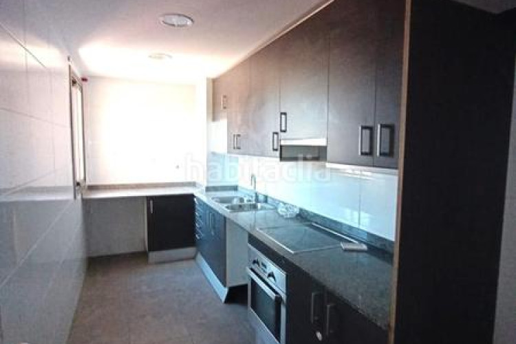 Piso  de 3 habitaciones, y 2 baños en Egara Terrassa