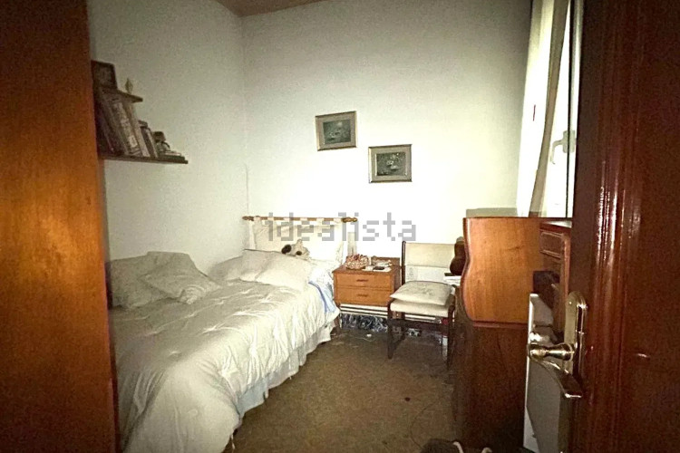 ZONA DE CA N'AURELL. CASA ADOSADA DE 4HABS. PARA REFORMAR ¡Oportunidad única en Ca N’Aurell!
