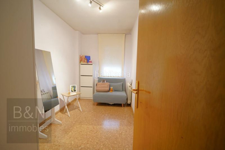 Dúplex un hogar con espacios amplios, una espectacular terraza, balcón y tres dormitorios en Terrassa