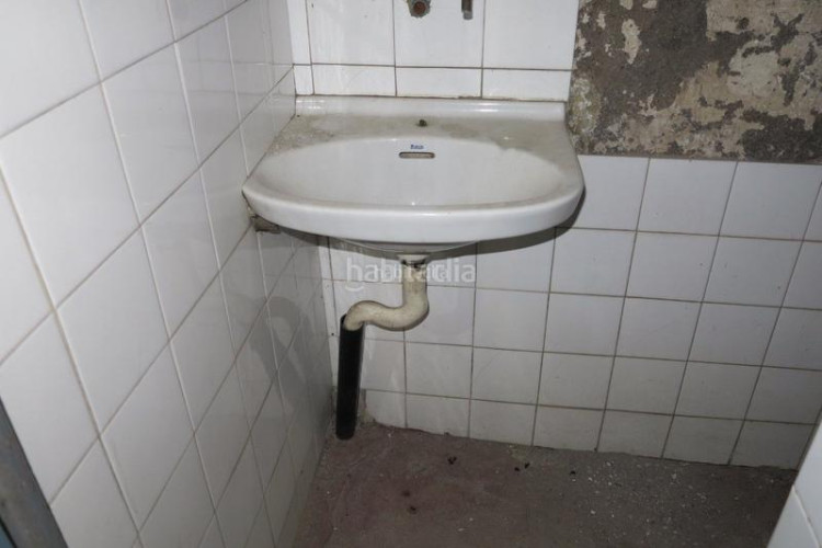 Casa en carrer mare de deu del mar local per a edificar en Terrassa