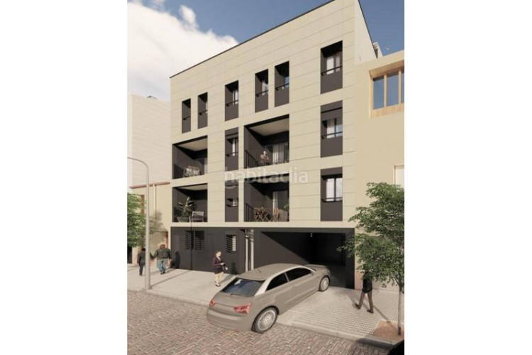 Piso dúplex duplex con terraza y tres habitaciones en San Pere en Terrassa