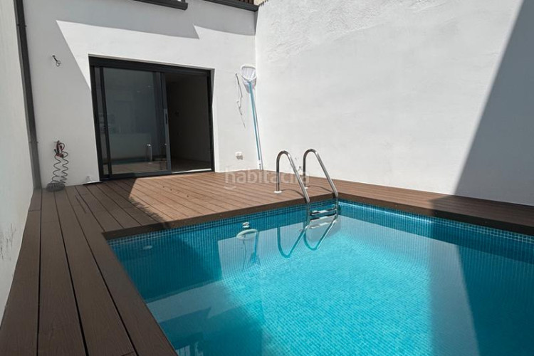Casa en carrer de las navas de tolosa 87 exclusiva casa a estrenar con piscina privada en Terrassa