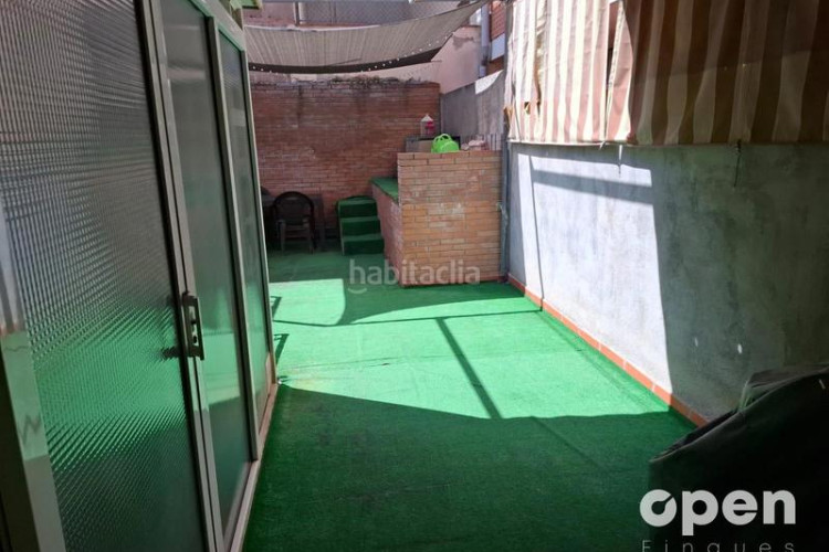 Piso calle reus en Les Arenes - La Grípia - Can Montllor Terrassa