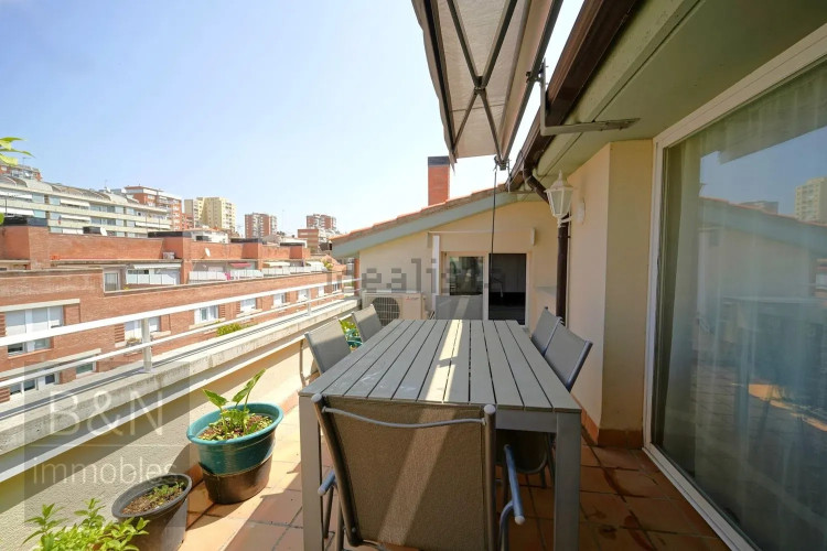 Dúplex en Barrio Zona Esportiva