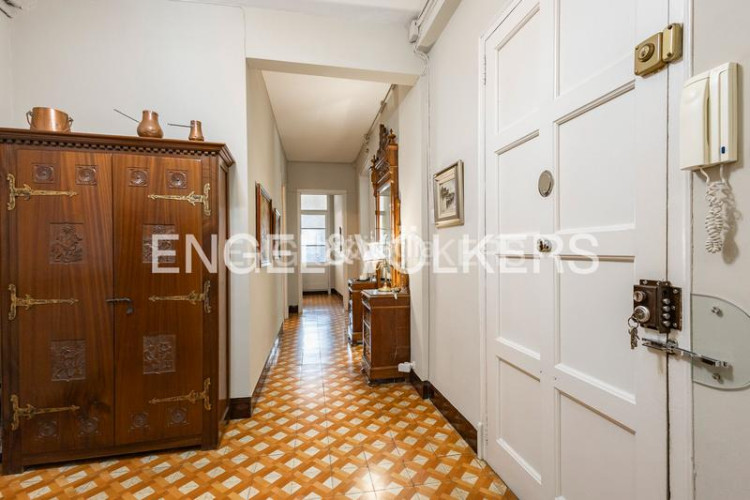 Apartamento vive en el corazón con historia, estilo y todo el confort actual en Terrassa