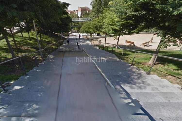 Dúplex junto iglesias sant pere en Barri del Centre Terrassa