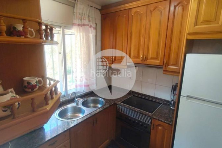 Casa encantadora casa independiente en Can Parellada, perfecta para dos familias en Terrassa