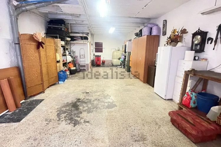 Casa independiente en carretera de Rellinars