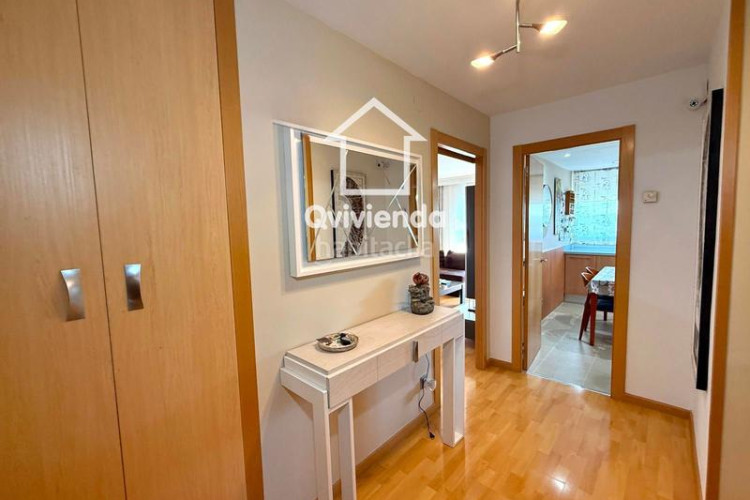 Ático  de 3 habitaciones con gran balcón en av glories catalanes, en Terrassa