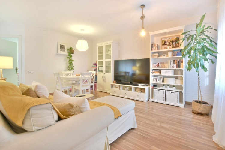 Calle del Canigu00F3, Les Arenes - La Gru00EDpia  Can Montllor