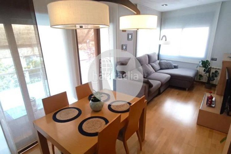 Dúplex  de ensueño en el centro con gran terraza y balcón, 2 plazas de parking y detalles premium en Terrassa