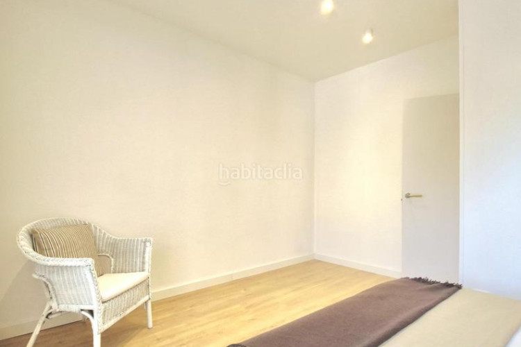 Piso de 4 hab reformat a estrenar al carrer prat de la riba tocant jacquard en Terrassa