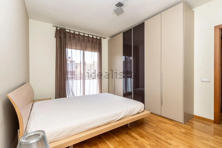 Dúplex en calle de Rovira i Brusi