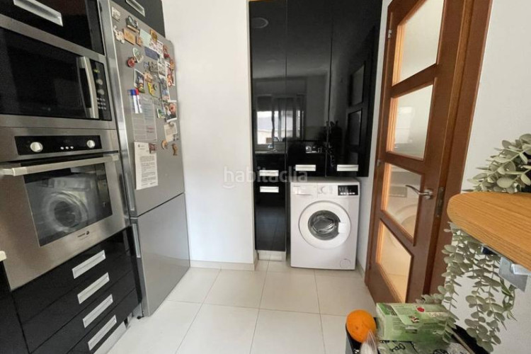 Piso  en can aurell de ambar de 84 m2 y 3 habitaciones en Terrassa