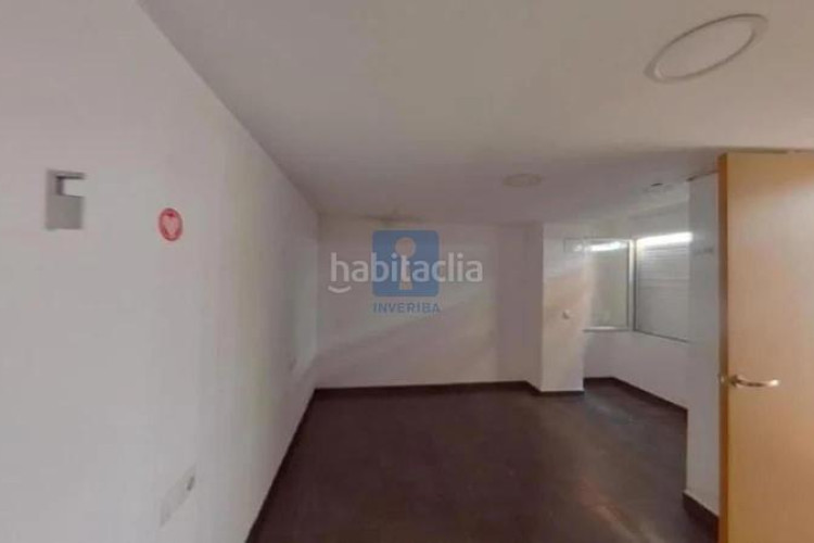 Piso inmueble ilegalmente okupado situado en el passeig del vintidos de juliol 766, bajos 4, , barcelona en Terrassa