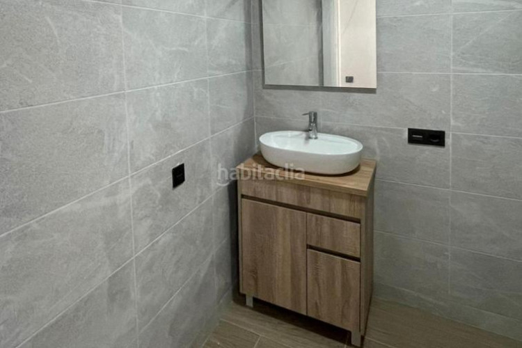 Dúplex  nuevo con terraza y buhardilla en ca naurell en Terrassa