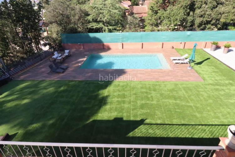 Casa única e impresionante finca a 4 vientos con piscina y jardin en Terrassa