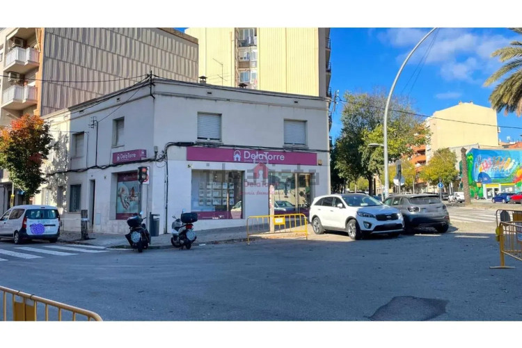 Piso en calle de la Poetessa Caparà