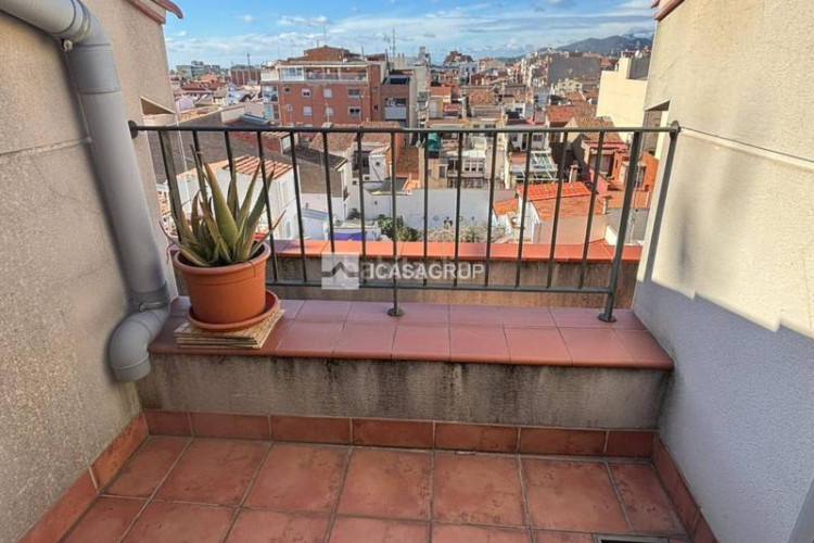 Dúplex ático dúplex en venta carretera de matadepera sant pere, en Terrassa