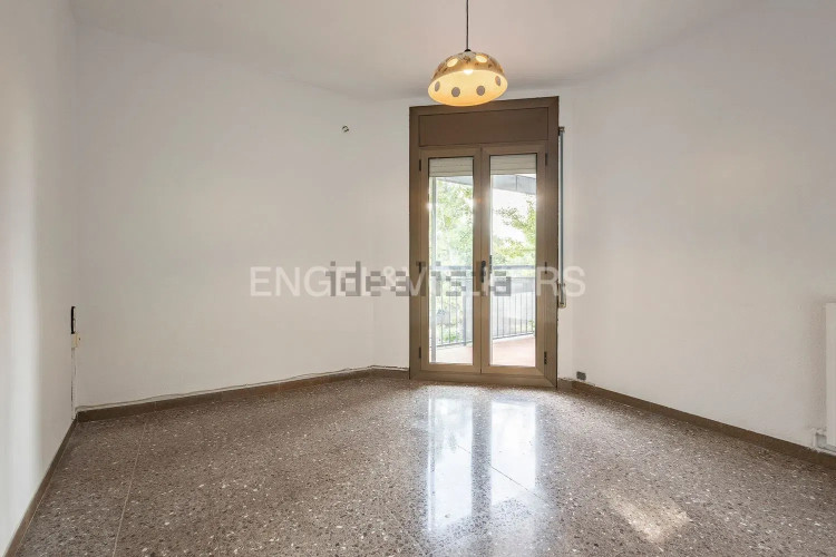 Piso en Barrio Escoles