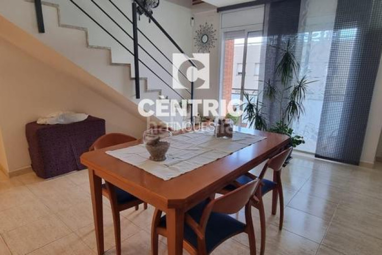 Piso dúplex 3 habt estudio pk en Les Arenes - La Grípia - Can Montllor Terrassa