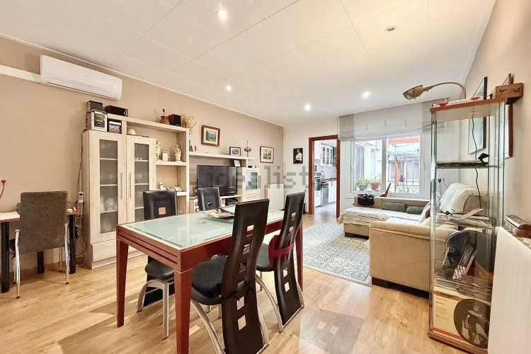 Casa independiente en Barrio Centre