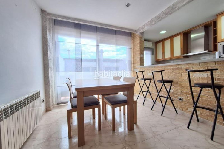 Casa el hogar que tu familia sueña te espera en can montllor! en Terrassa