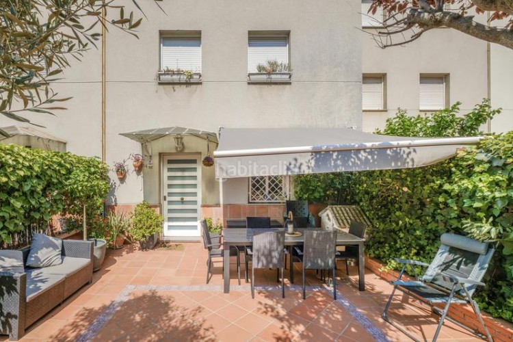 Casa adosada  en venta en can aurell en Terrassa