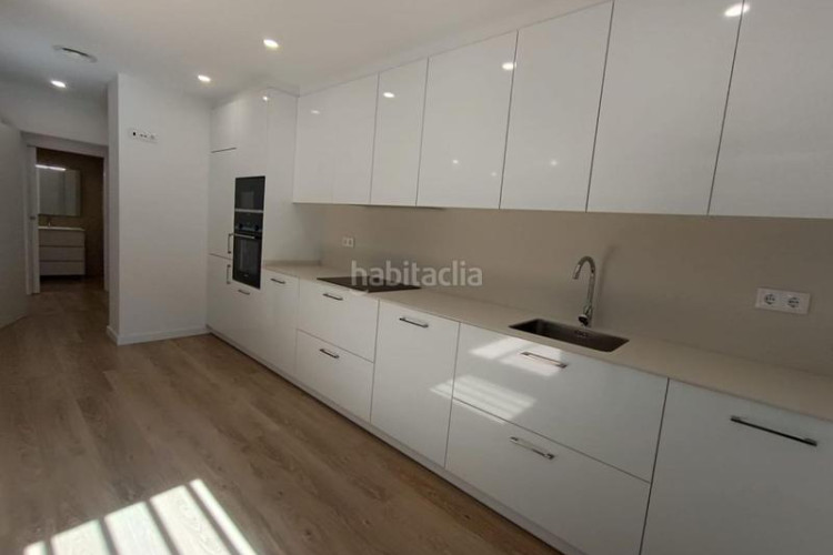 Planta baja  en venta en sant pere, 2 dormitorios. en Terrassa