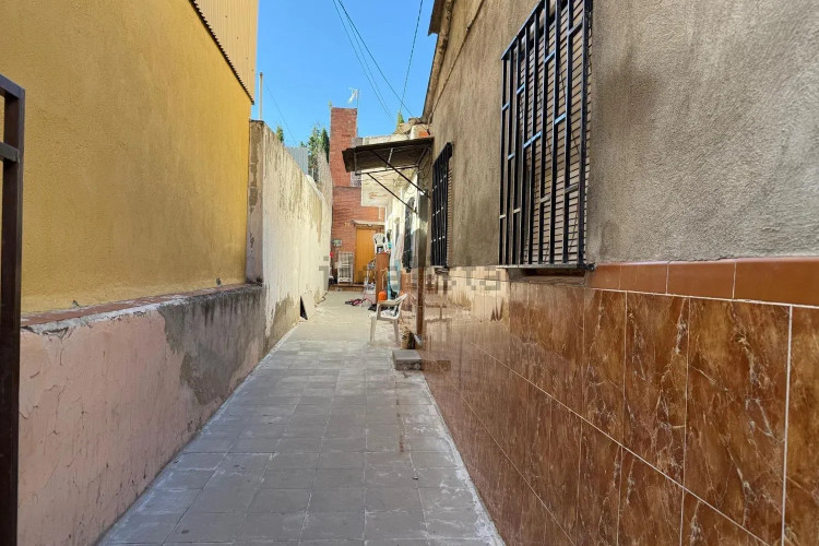Casa independiente en Barrio Torre-sana