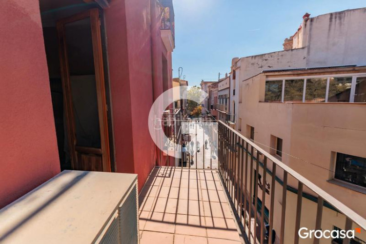 Piso oportunidad única dos pisos independientes en el centro en Terrassa