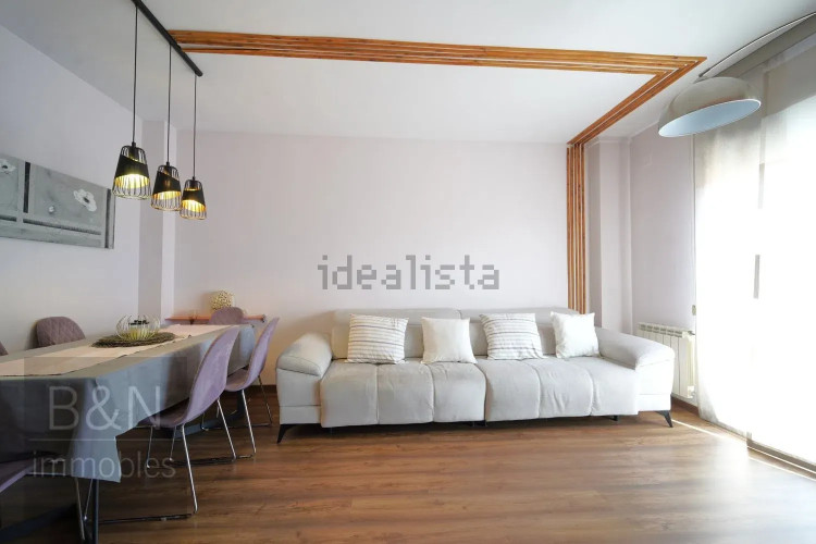 DÚPLEX EN EXCLUSIVA CON TERRAZA PRIVADA Y PLAZA DE GARAJE – UN HOGAR PARA VIVIRLO