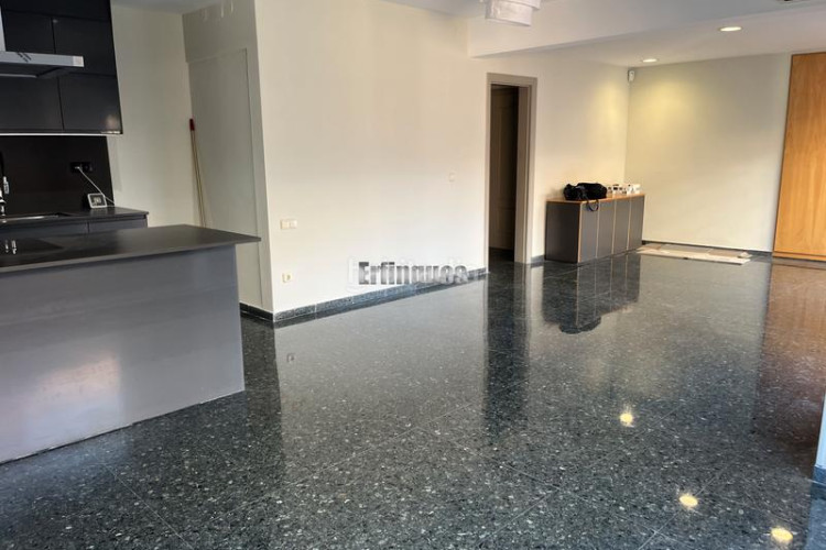 Piso excelente piso en vallparadis con balcon y terraza. en Terrassa