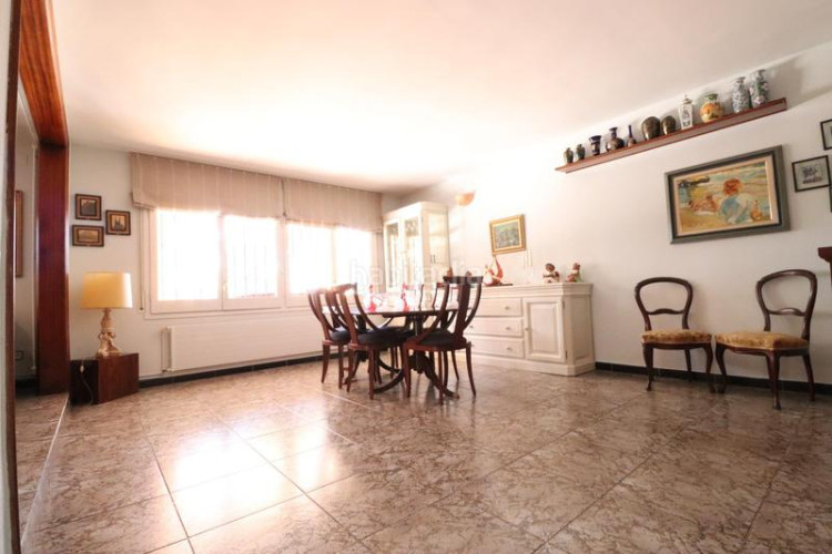 Casa única e impresionante finca a 4 vientos con piscina y jardin en Terrassa