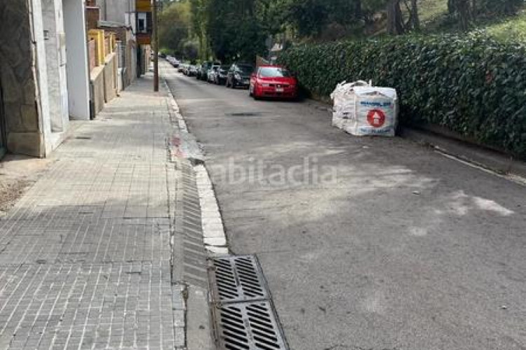 Chalet  en venta en La Cogullada, 5 dormitorios. en Terrassa