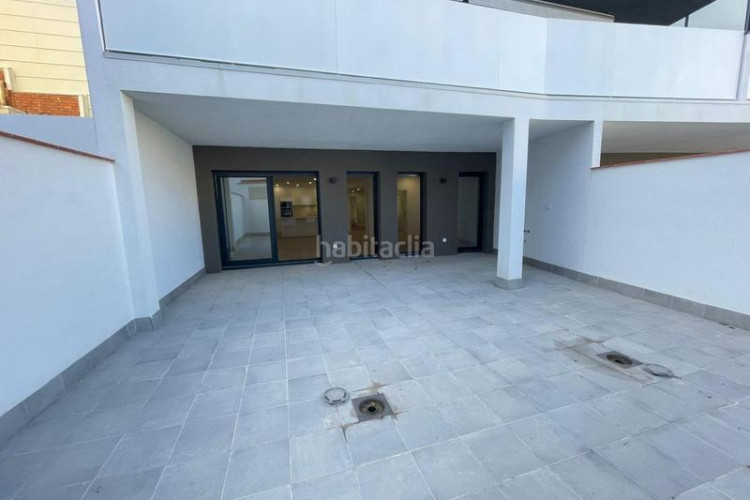 Planta baja  en venta en sant pere, 4 dormitorios. en Terrassa