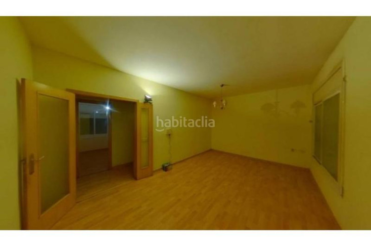 Piso  en venta en escola industrialplaça de catalunya en Terrassa