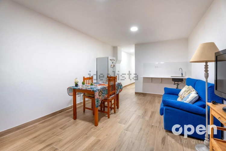 Chalet adosado en calle de Pau Claris