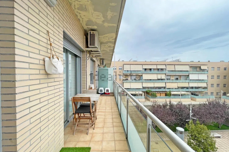 Piso en Barrio Les Arenes