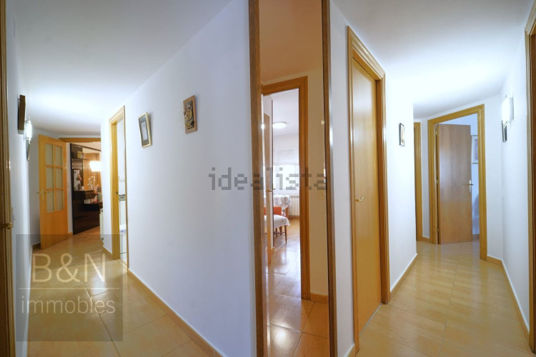 Amplia vivienda de ensueño en una ubicación privilegiada con 4 dormitorios y patio interior