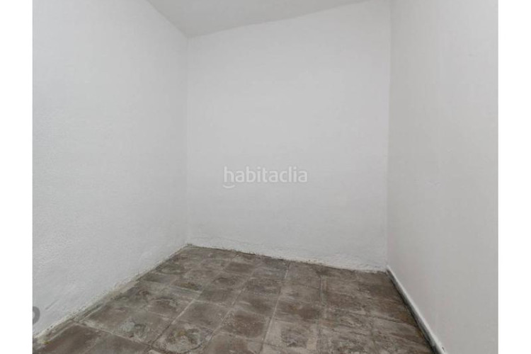 Casa Roc Blanc casa okupada en Roc Blanc Terrassa