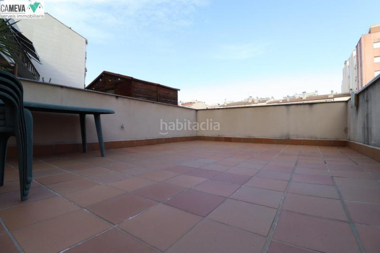Piso precioso piso con terraza de 50m2 en Vallparadís - Antic Poble de Sant Pere Terrassa