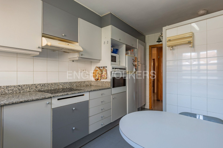 Vallparadu00EDs - Antic Poble de Sant Pere