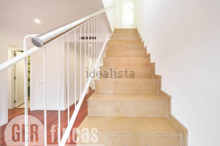 Dúplex en calle de Menéndez y Pelayo