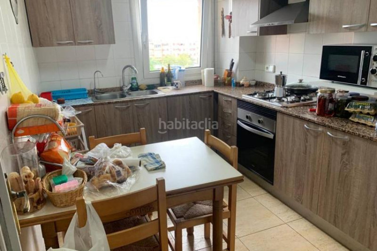 Piso  en venta en escola industrialplaça de catalunya en Terrassa
