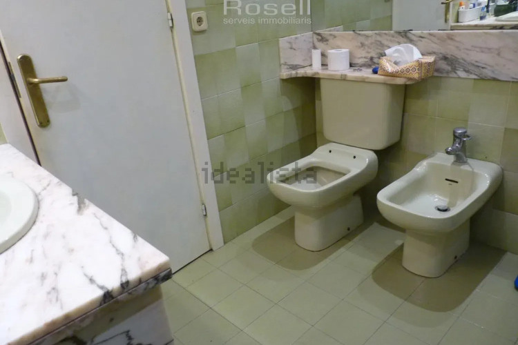 Chalet adosado en calle de Calderón de la Barca